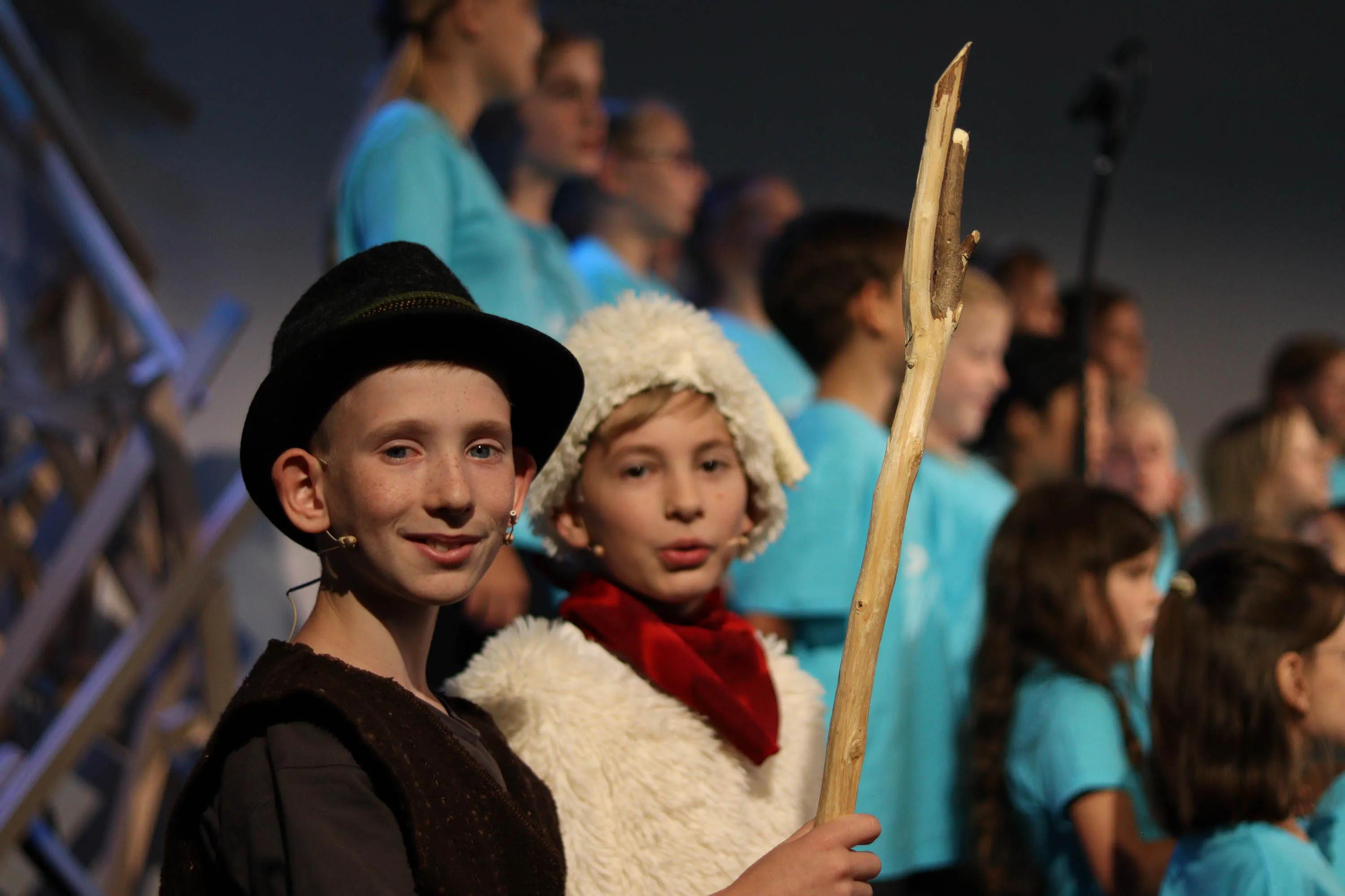 20250822_3333_Adonia_LQ