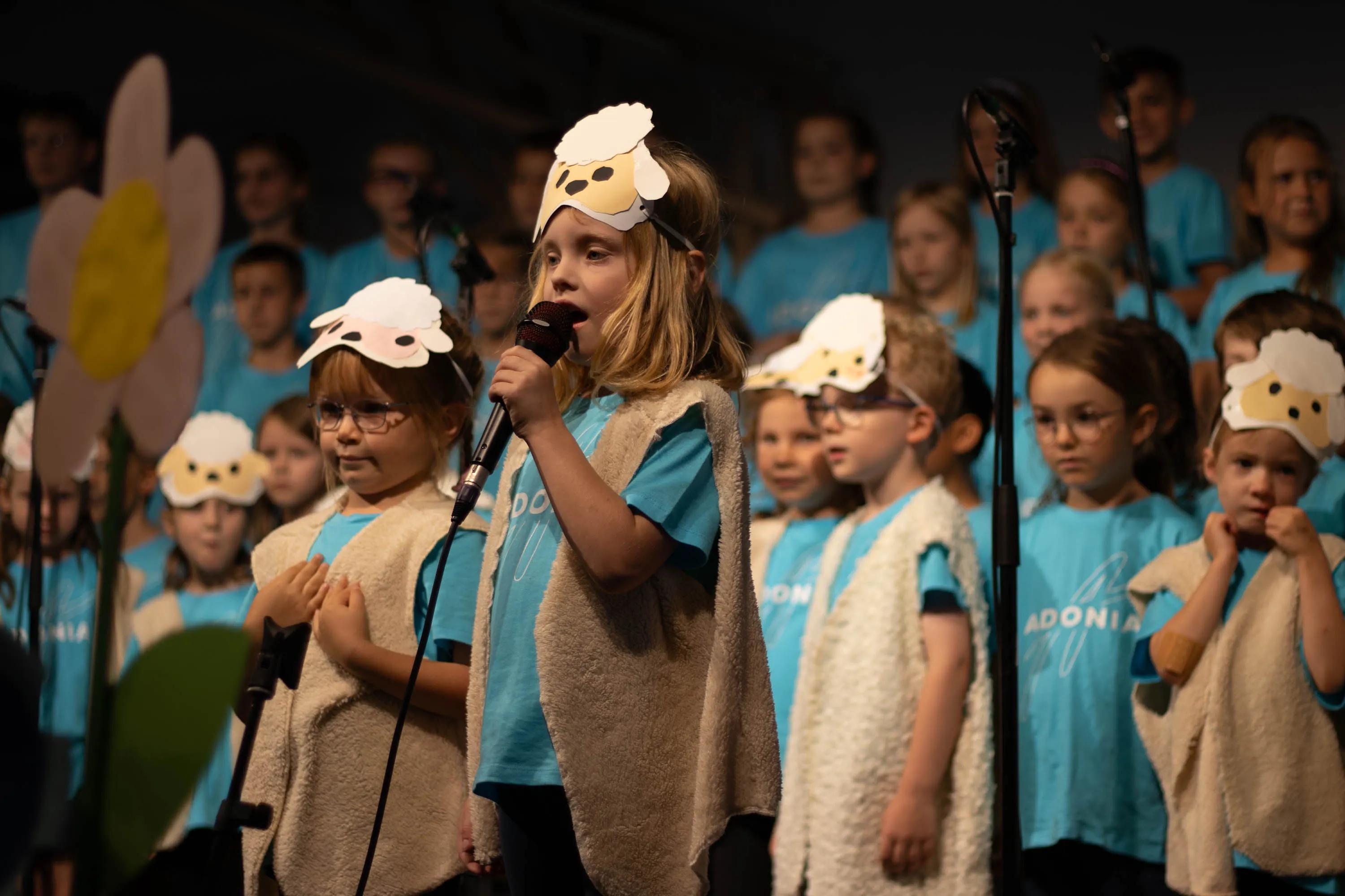 20250822_3776_Adonia_LQ