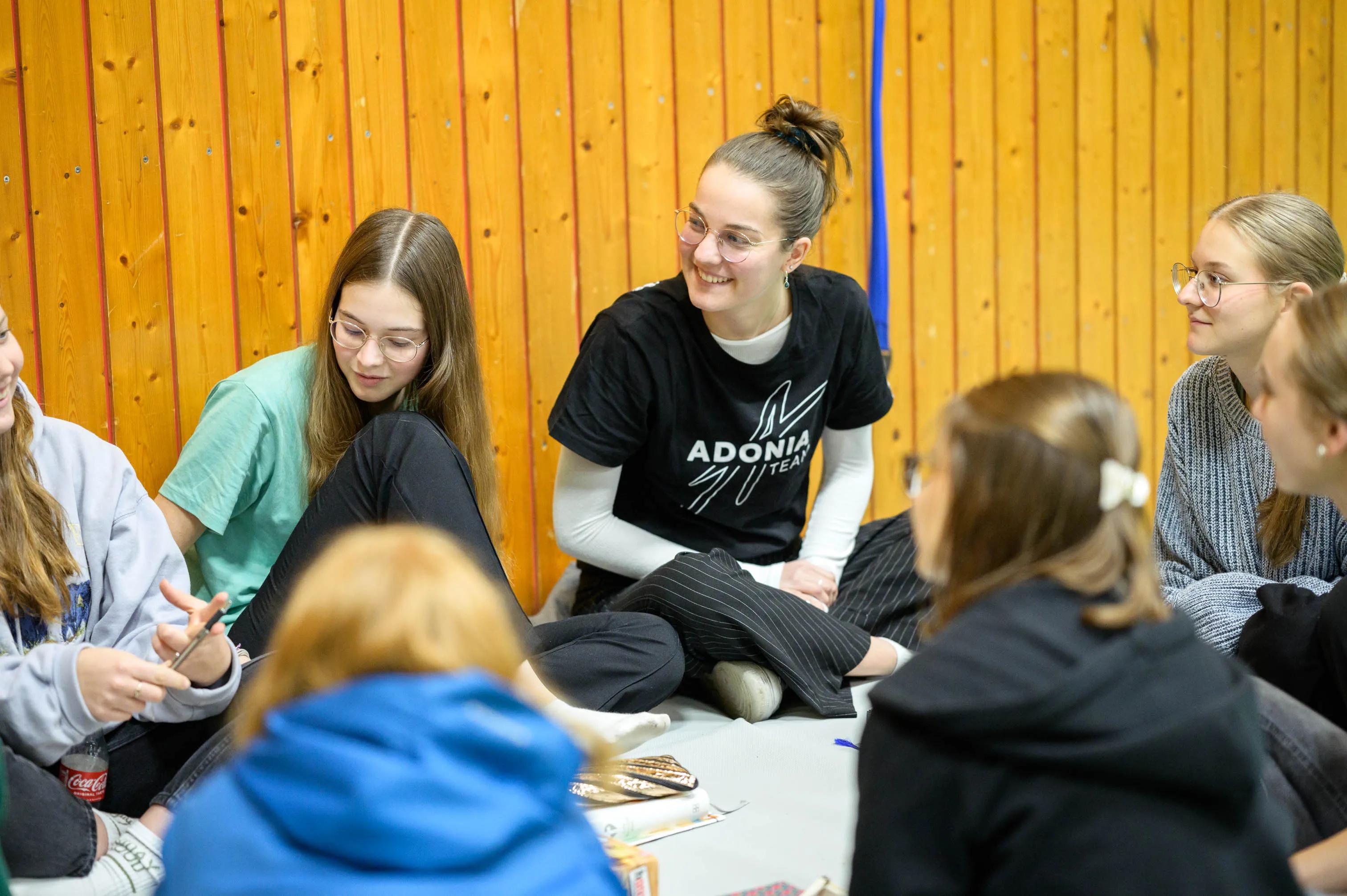 20241031_3338_Adonia_LQ