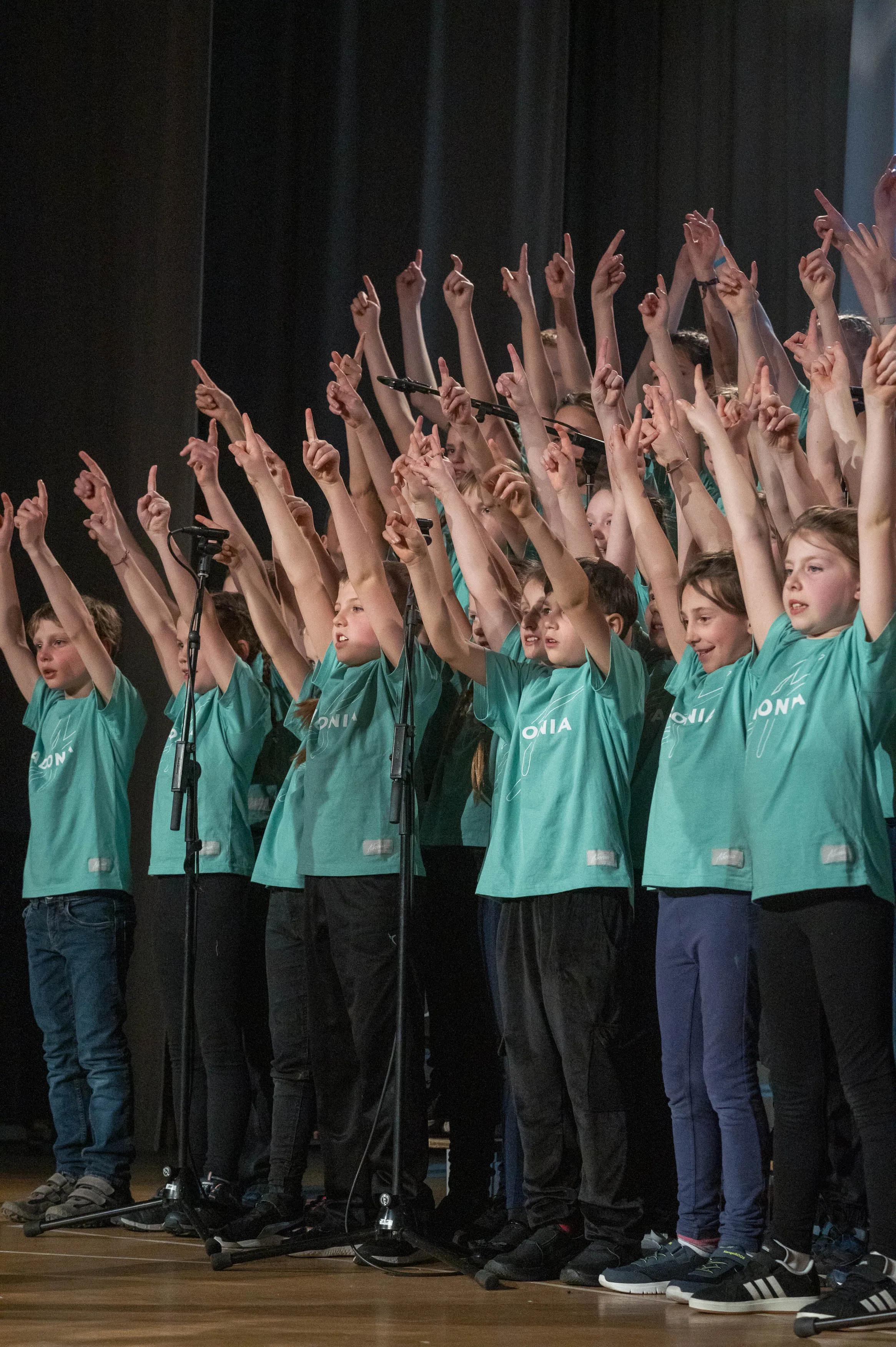 20250307_05598_Adonia_LQ