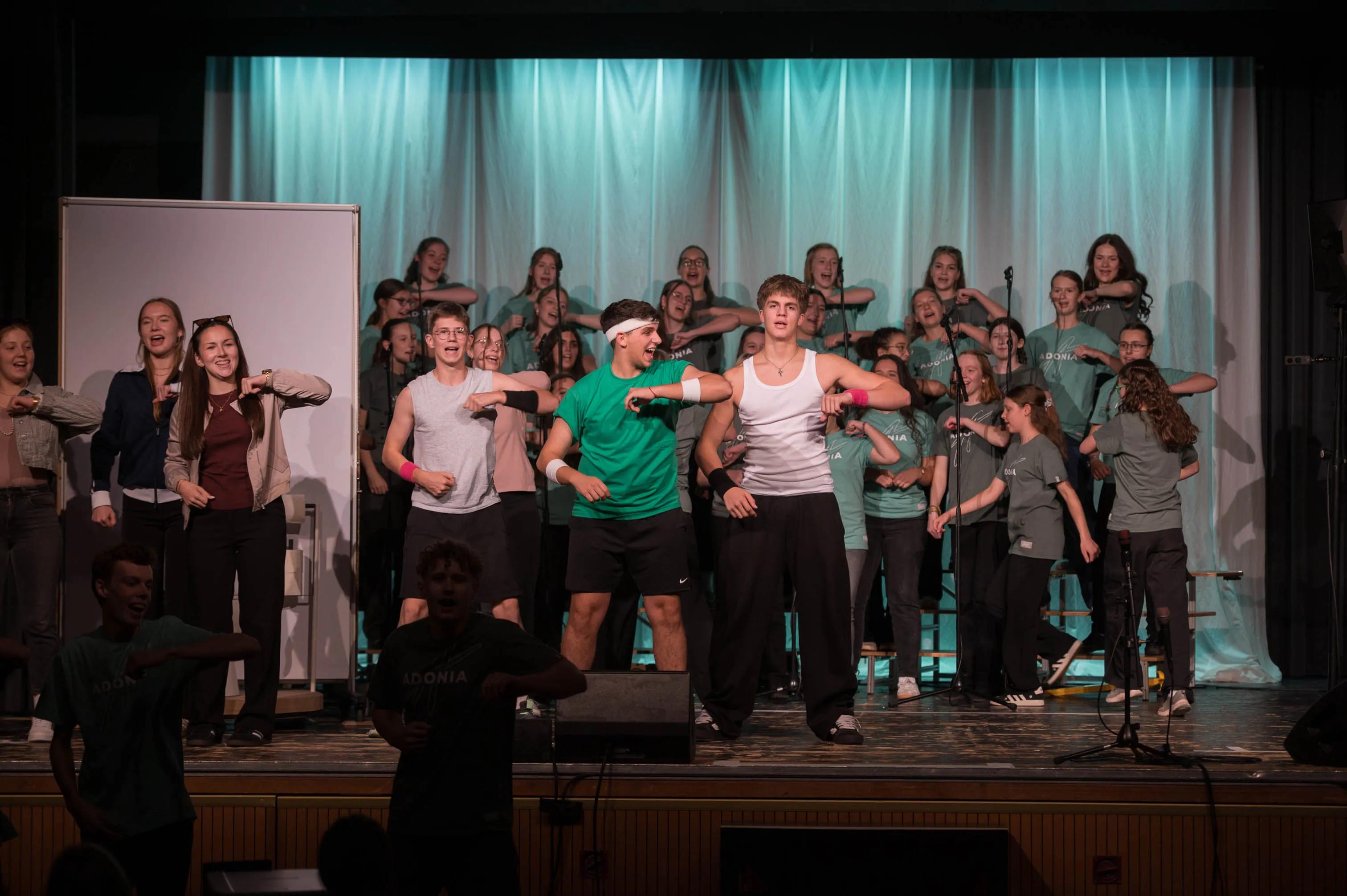 20251029_4377_Adonia_LQ