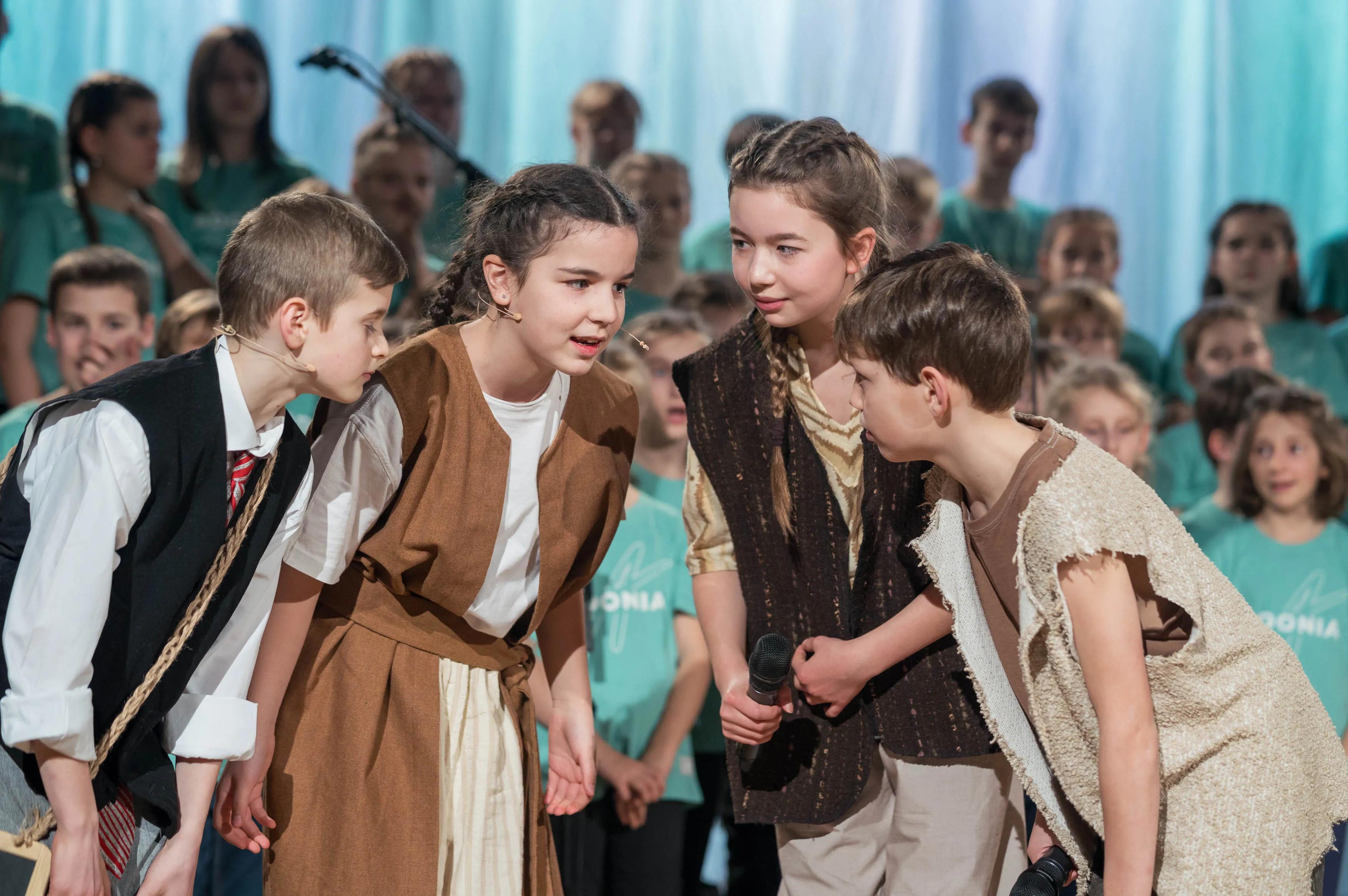 Die4Freunde_20250307_04501_Adonia_LQ