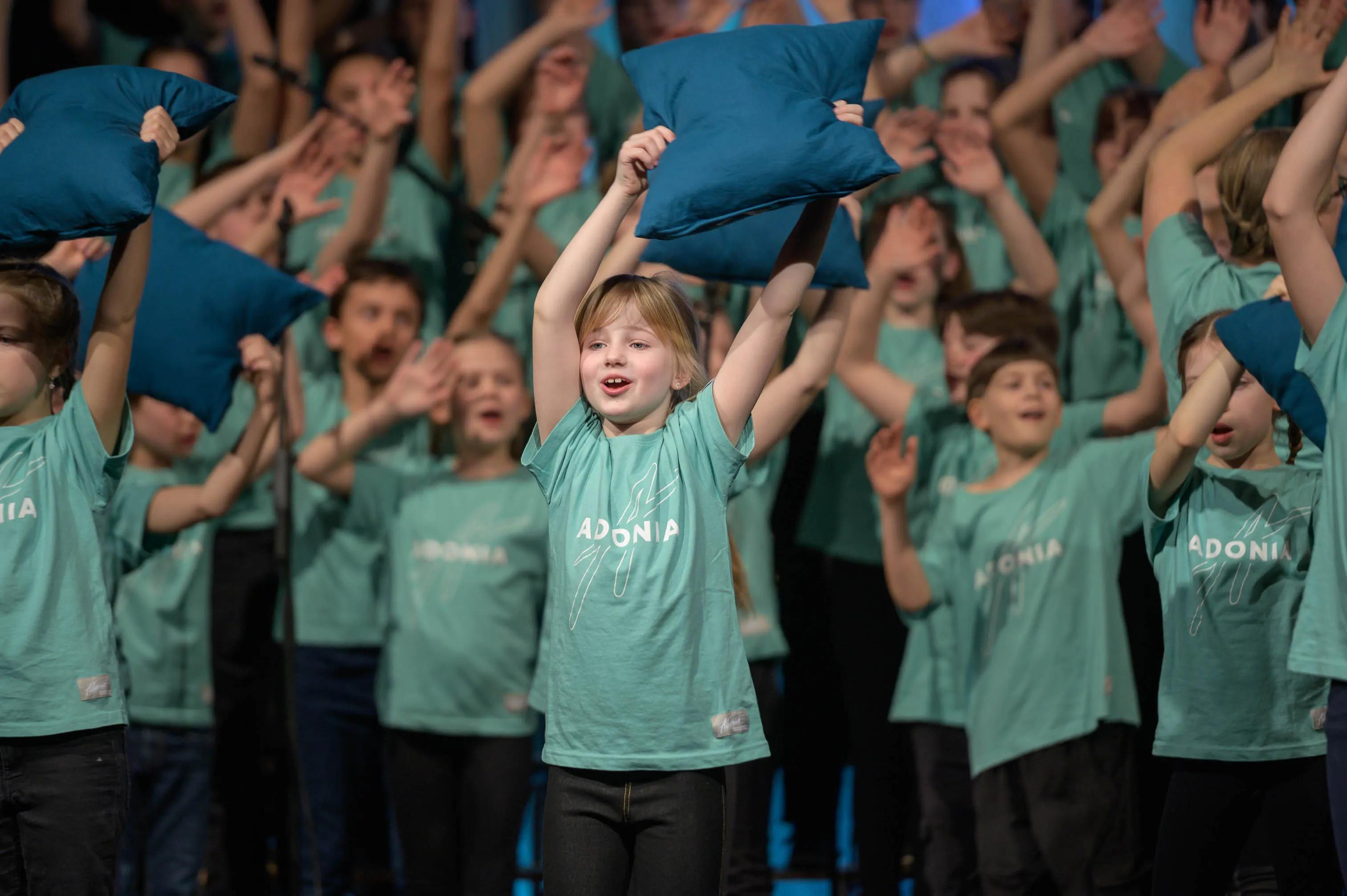 Die4Freunde_20250308_2133_Adonia_LQ