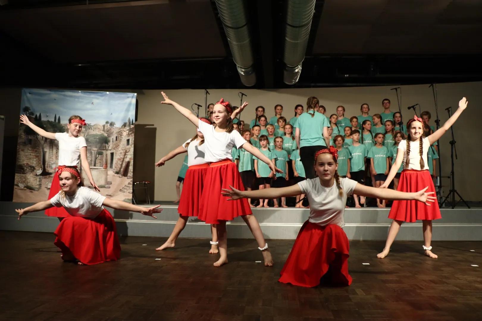 J04_9f69a742e3b87d270960fc0efa9539c86df1620fcdb994350ee80ad1b859fa63