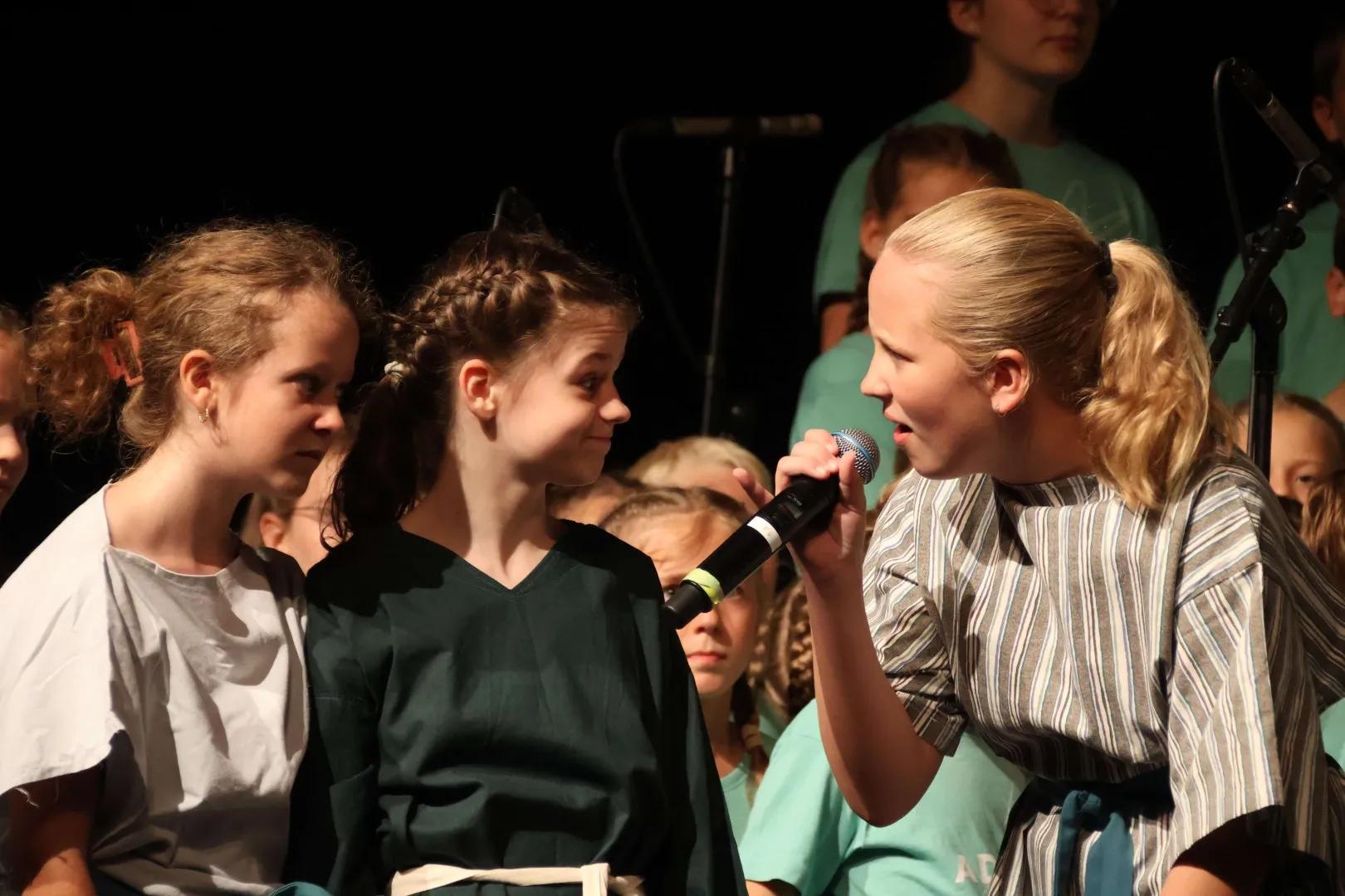 J15_d7cd9797457e8d6010374958919f00140e980022315b0a43b351a5f4d61d4483