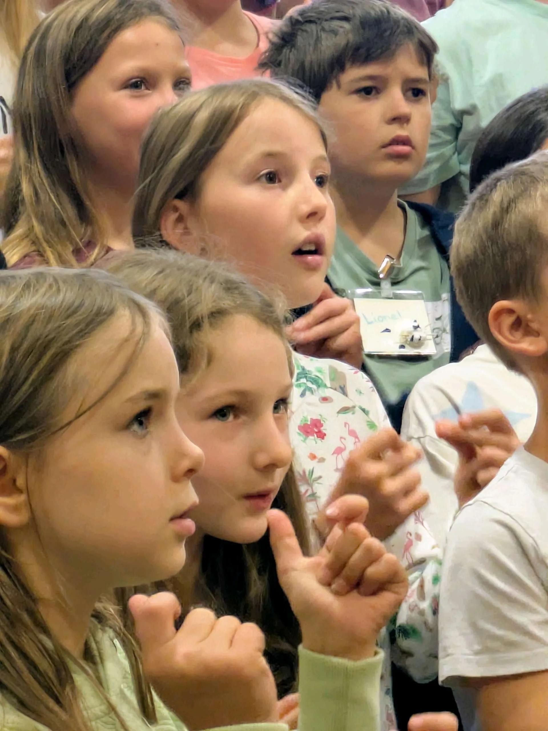 J19_550091fbcedfe0d22b7277df14c00fee6e103cba089925e90bbe2a821b9d410b