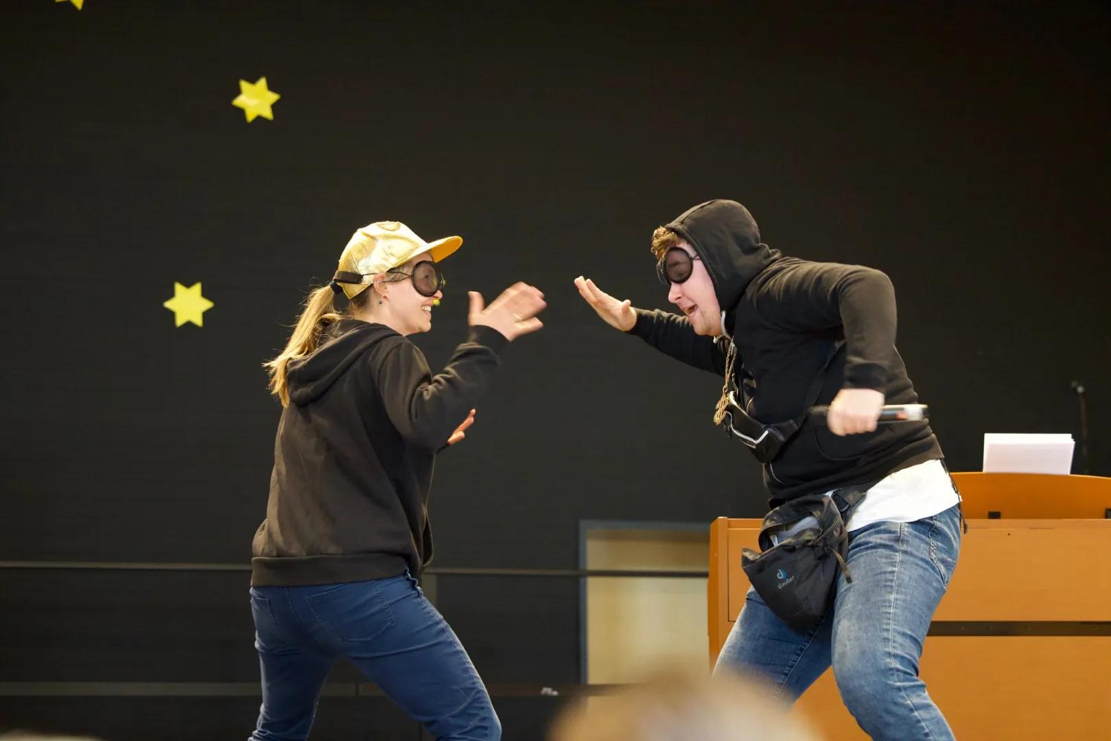 J22_688e5e5c1a20556f0288861105af72f64db120affd55b8380e7afc962c0007bd